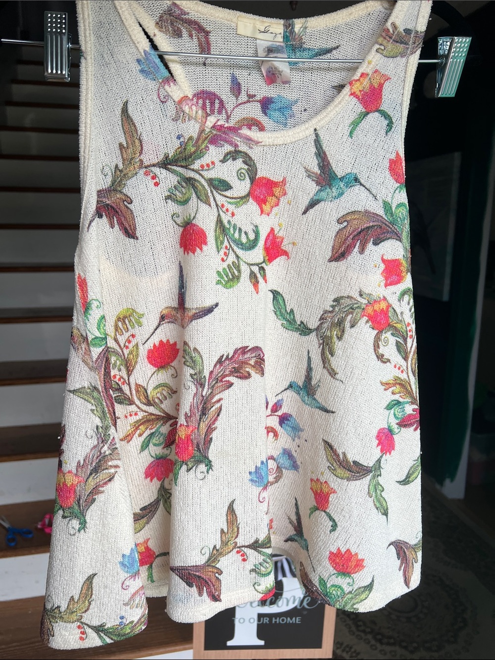 Gage hummingbird tank w/ razorback. Size Small